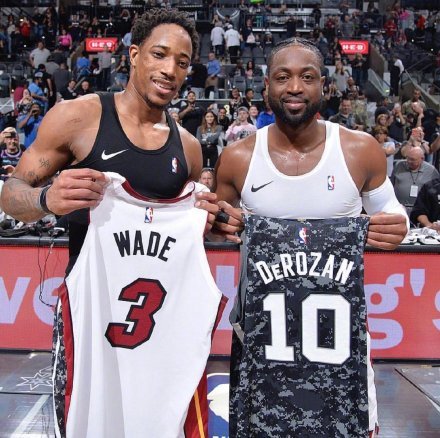 普遍现象的 普遍现象的