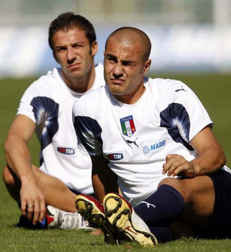 员都在承受 员都在承受