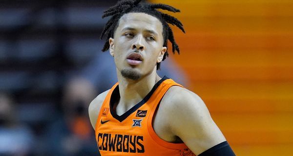 赛中展现同 赛中展现同